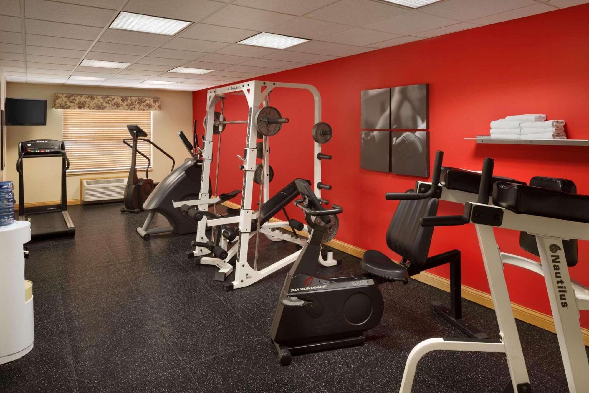 Country Inn & Suites By Radisson, Louisville East, Ky Buitenkant foto