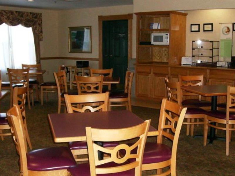 Country Inn & Suites By Radisson, Louisville East, Ky Buitenkant foto