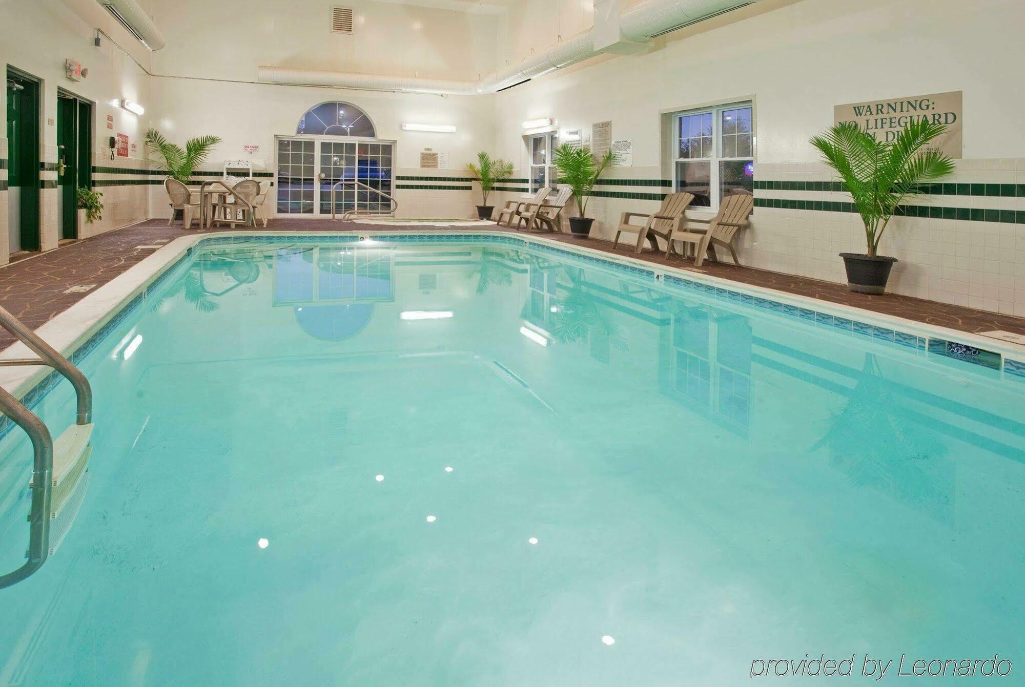 Country Inn & Suites By Radisson, Louisville East, Ky Faciliteiten foto